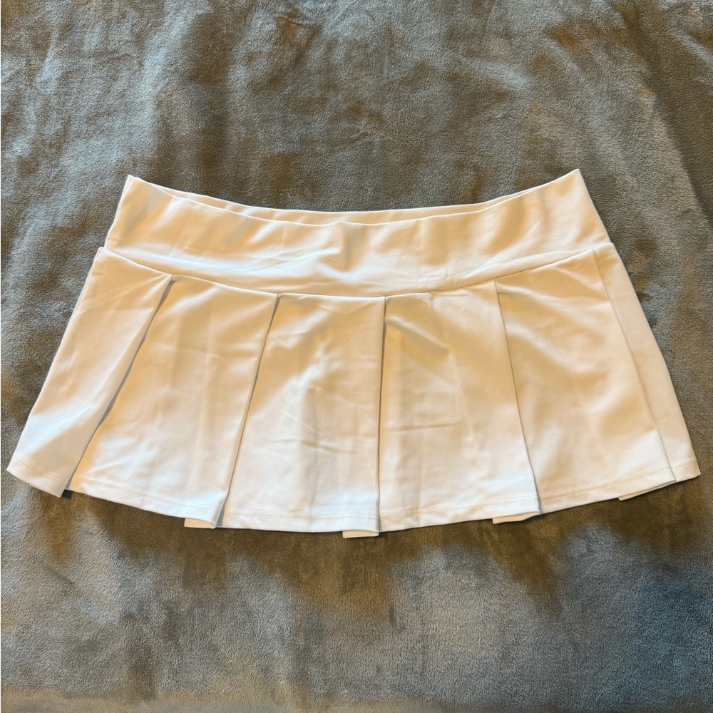 Music Legs Cream Mini Skater Skirt Athletic Pleated